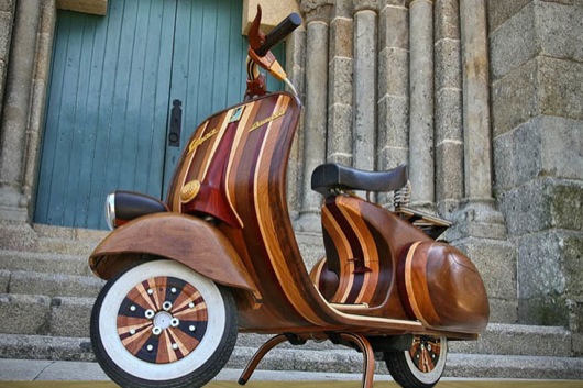 Wooden-Vespa-Scooter-by-Carlos-Alberto-1